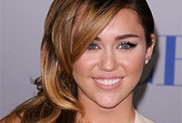 Makeup-like-miley-cyrus-side